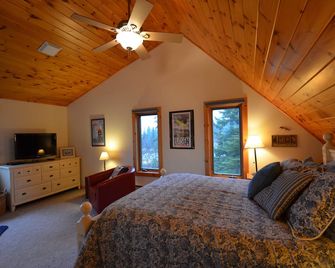 Comfortable 3 Bedroom, 2 Bath Cabin Between Lutsen Mountains and Lake Superior - Lutsen - Slaapkamer