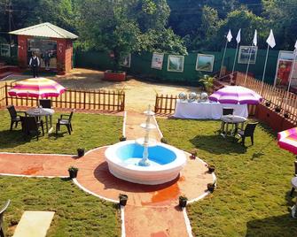 Royal Resort - Panchgani - Patio