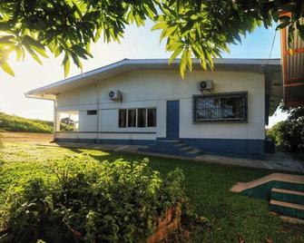 1 Bed Apartment - Wifi Parking Mountain Views - Scarborough