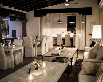 Las Casas B&B Boutique Hotel, Spa & Restaurante Cuernavaca - קוארנאבאקה - מסעדה