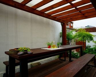 Haneulae Jeonju Hanok Village Accommodation - Jeonju - Patio