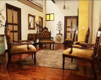 Hotel Casa San Rafael - Cuenca - Living room