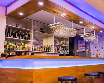 Derici Hotel - Kusadasi - Bar