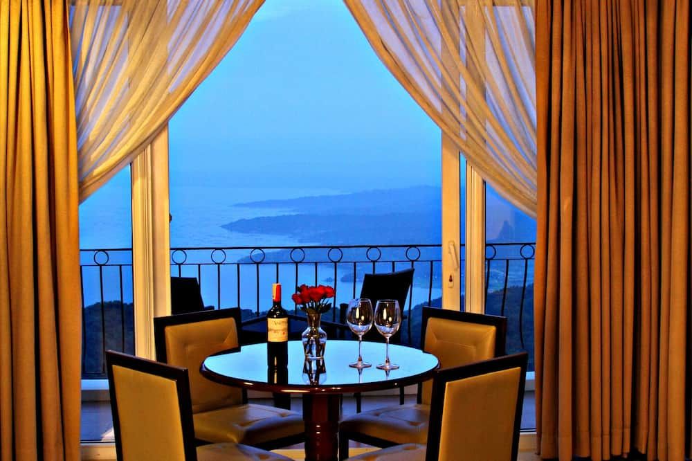 The Lake Hotel Tagaytay - טאגיטאי - מרפסת