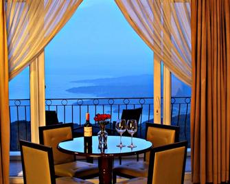 The Lake Hotel Tagaytay - Tagaytay - Balcón