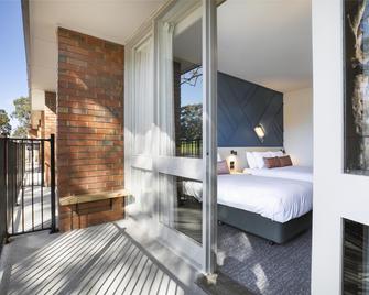 Nightcap at Sandown Park Hotel - Noble Park - Balkon