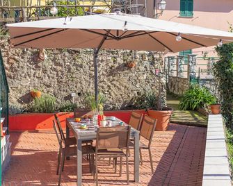 B&B La Volpe - Moneglia - Patio