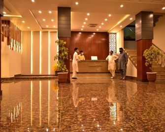 Hilton Palace - Mingaora - Lobby