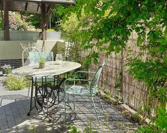 Ferienlounge Potsdam - Gross Glienicke - Terasa