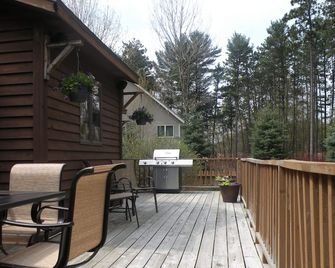 Limited availability for summer 2026! Available long term Oct. 1-April 30. - Grand Haven - Balkon