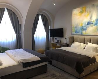 Boutique Hotel Tvrda - Osijek - Schlafzimmer