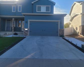 Cute and Cozy 3 Bedroom Townhome - Evans - Outdoors view