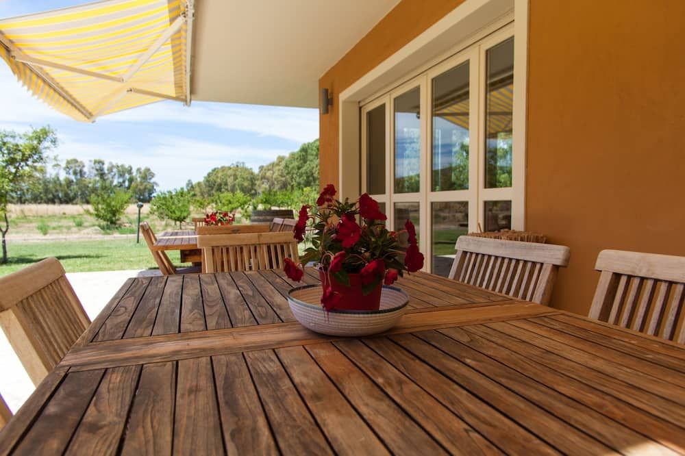 Villa Arzilla Sardegna - אלגרו - פטיו