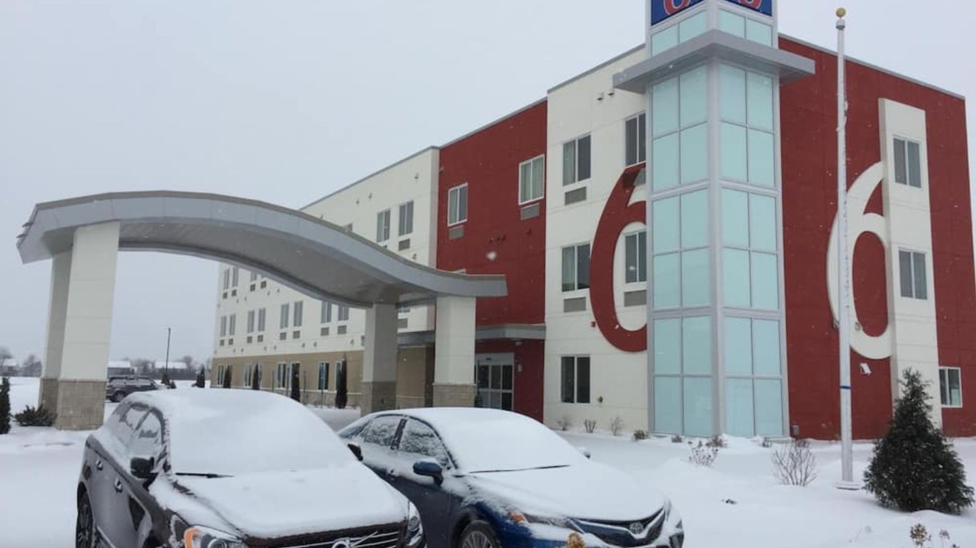 Motel 6 Mankato. Mn