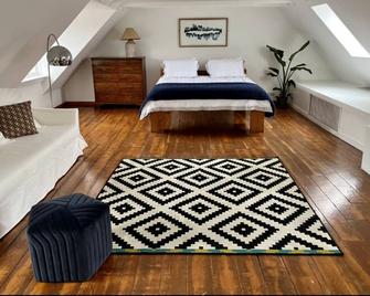 Charming City Townhouse - Dublín - Habitación