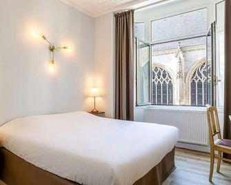 Hôtel Saint Maurice - Lille - Bedroom