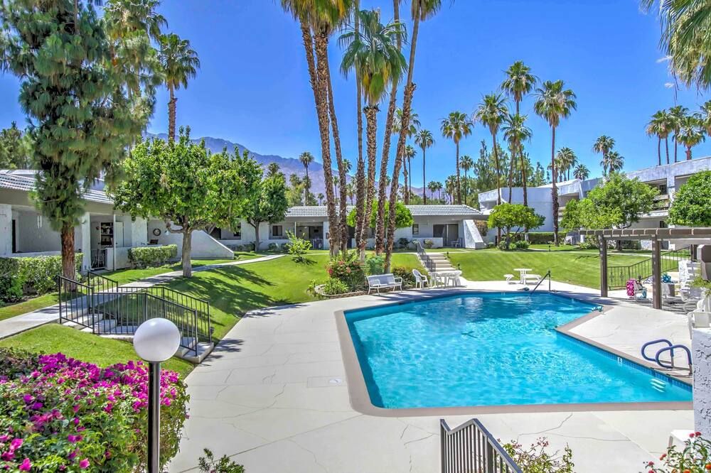 Heated Pool Access: Palm Springs Vacation Rental - Palm Springs - Pool