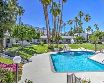 Heated Pool Access Palm Springs Vacation Rental - Palm Springs