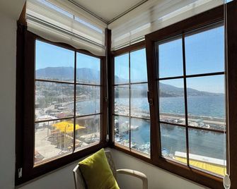 Ada Marin Suit - Karaburun - Balcony