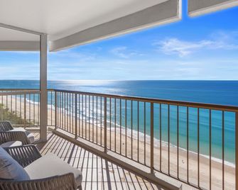 Burleigh Esplanade Apartments - Burleigh Heads - Balcony
