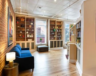 Penthouse Apartment Overlooking Downtown - Charlottesville - Lounge
