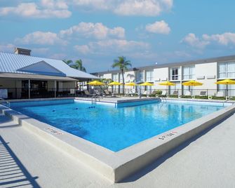 B&B Hotel Orlando International Drive Near Universal - Newly Renovated! - Orlando - Pool