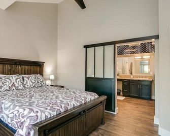 Spectacular Hilltop Home wResort Like Backyard - Fountain Hills