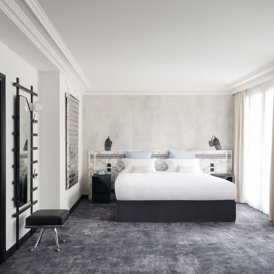 Bedroom view of Hotel Les Bains Paris