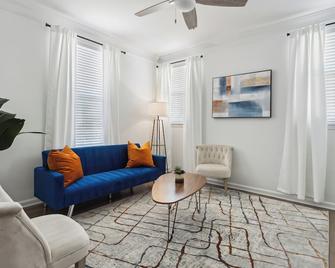 Serenity Suite - Frisco - Living room