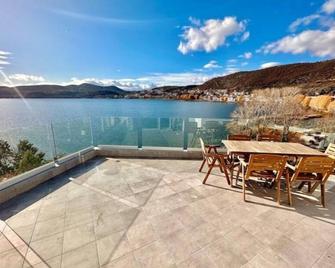 Best View At The Best Location - Kastoria - Balcon