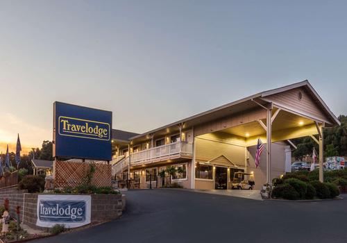 Travelodge By Wyndham Burbank Airport Parking Way