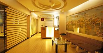 Hotel Ashish Palace - Udaipur - Front desk