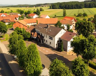 Landhotel Georgshof - Hunfeld - Gebouw
