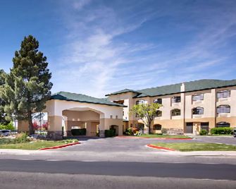 Cash Rewards Inn & Suites - Roswell - Bygning
