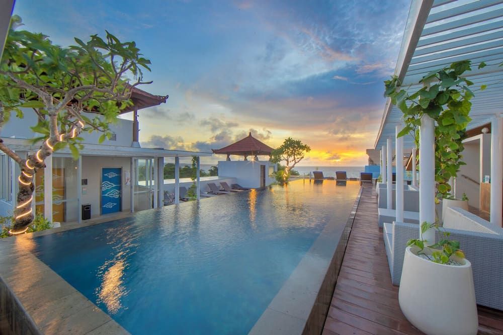 كوتا بيتش هوتل