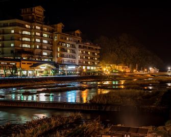 Toenkan - Misasa - Building