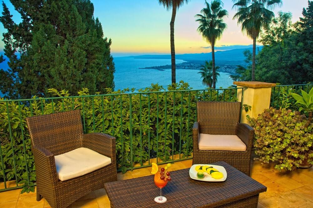 Hotel Villa Belvedere - טאורמינה - מרפסת