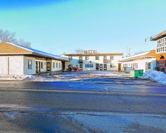 Love Hotels Silver Street By OYO At Hurley Wi - Hurley - Budova