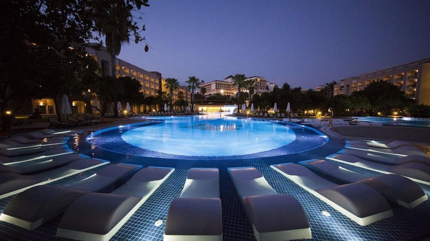 Horus Paradise Luxury Resort