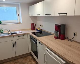 Neu Ferienwohnung Damrau - Hessisch Oldendorf - Cucina