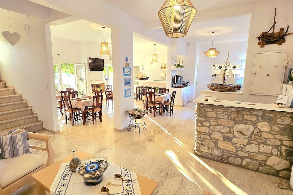 Aphrodite Boutique Hotel - פריקיה