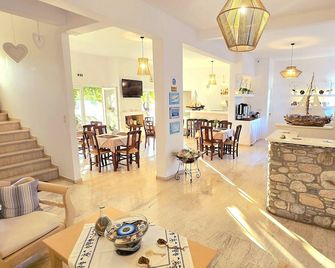 Aphrodite Boutique Hotel - Parikia