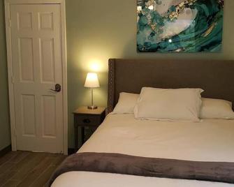 Halibut House Unit 4 - Seward - Bedroom