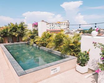 Soy Local Centro Histórico - Cartagena - Pool