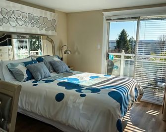 Ocean Breeze Executive Bed and Breakfast - North Vancouver