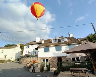 The Harp Inn - Brecon - Byggnad
