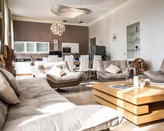 Residence Du Louvre - Lra Cannes - קאן - סלון