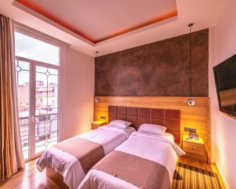 Metropolis Hotel - Serres - Schlafzimmer