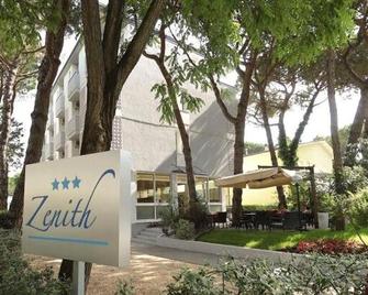 Hotel Meublè Zenith - Lignano Sabbiadoro - Outdoors view