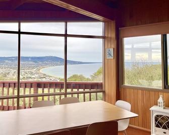 Kinoie Mornington - Oceanview - Mount Martha - Dining room